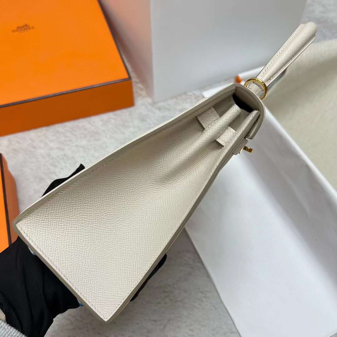 Hermès（爱马仕）Kelly 凯莉包 Epsom Ck10 奶昔白 金扣 25cm 全手工蜡线缝制 Ghw