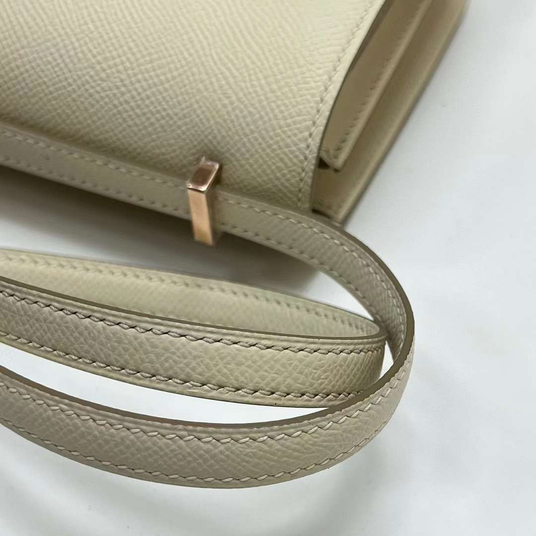 Hermès（爱马仕）Constance 空姐包 Epsom Ck10 奶昔白 玫瑰金扣 19cm 全手工蜡线缝制 Rghw