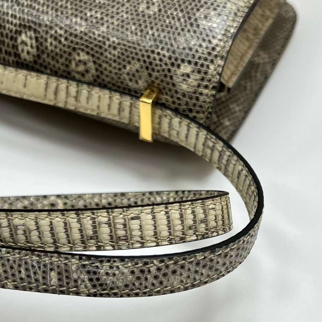 Hermès（爱马仕）Constance 康康 Lizard 进口蜥蜴皮 自然色 金扣 19cm 全手工蜡线缝制 Ghw