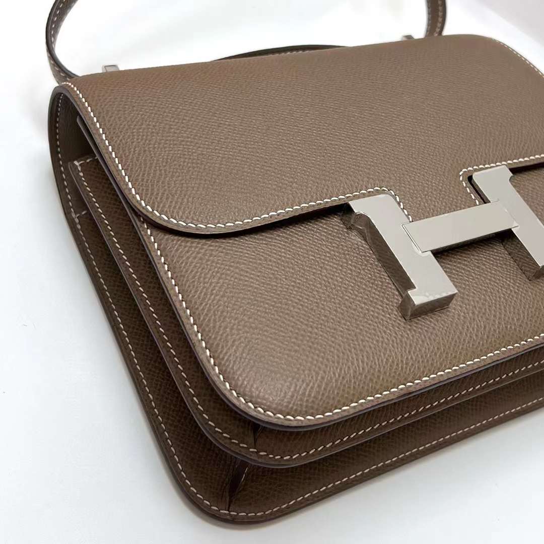 Hermès（爱马仕）Constance 空姐包 Epsom Ck18 大象灰 银扣 19cm 全手工蜡线缝制 Phw
