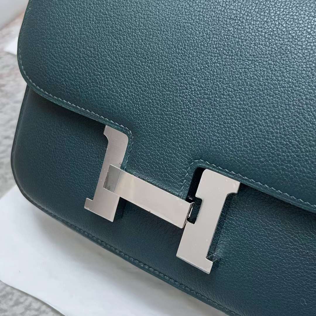 Hermès（爱马仕）Constance 康斯坦斯 Evercolor 6O 松柏绿 银扣 19cm 全手工蜡线缝制 Phw