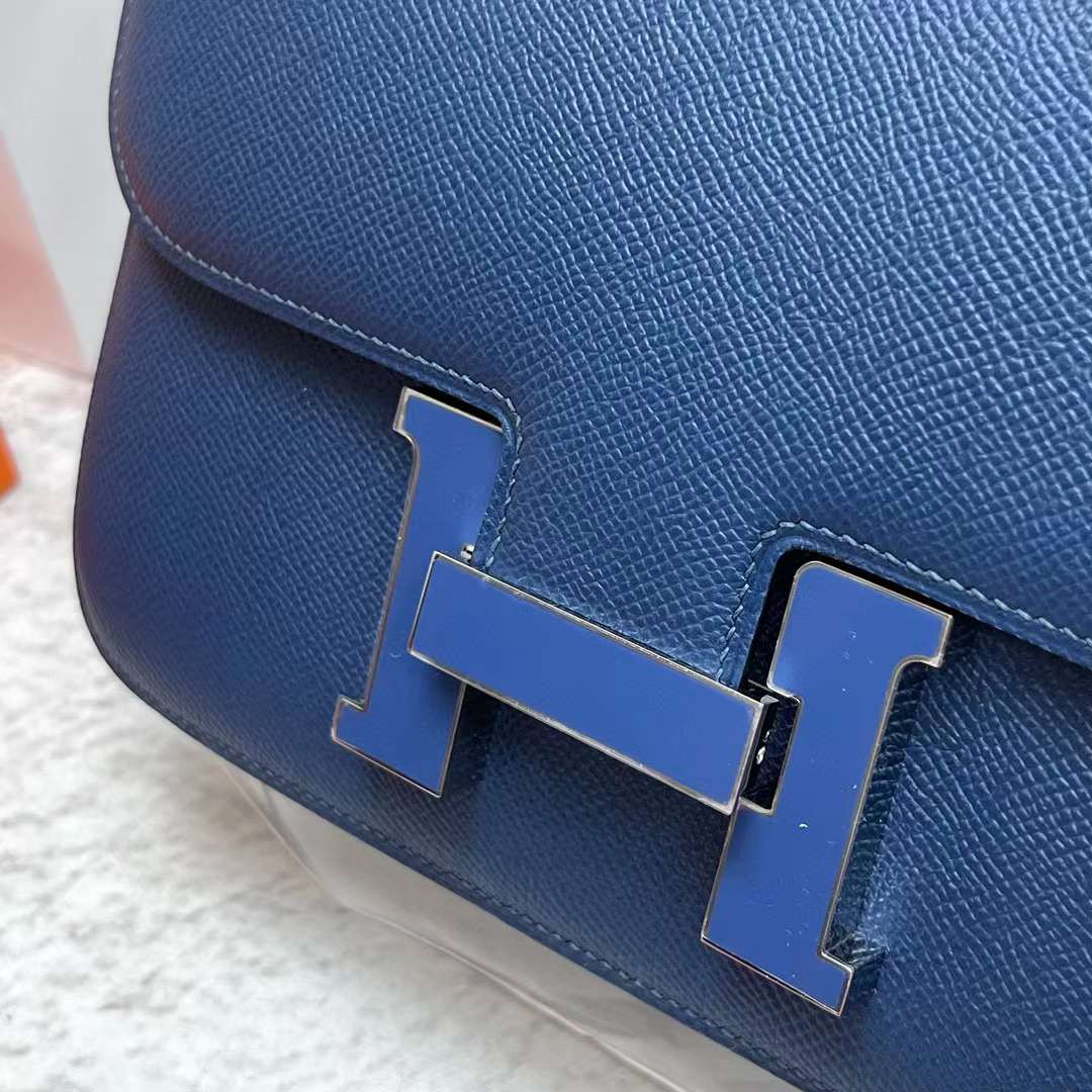 Hermès（爱马仕）Constance 康斯坦斯 Epsom皮 S4 深邃蓝 珐琅扣 24cm 全手工蜡线缝制