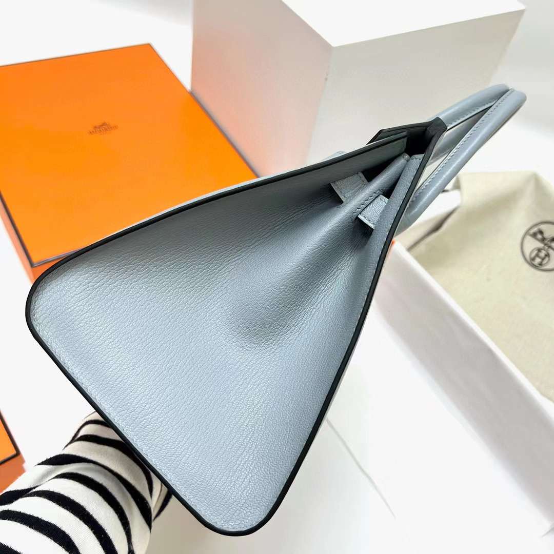 Hermès（爱马仕）Birkin 铂金包 Chevre 山羊皮 8U 冰川蓝 银扣 30cm 全手工蜡线缝制 Phw