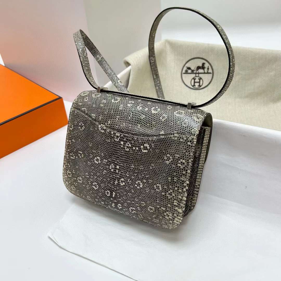 Hermès（爱马仕）Constance 康康 Lizard 进口蜥蜴皮 自然色 银扣 19cm 全手工蜡线缝制 Ghw