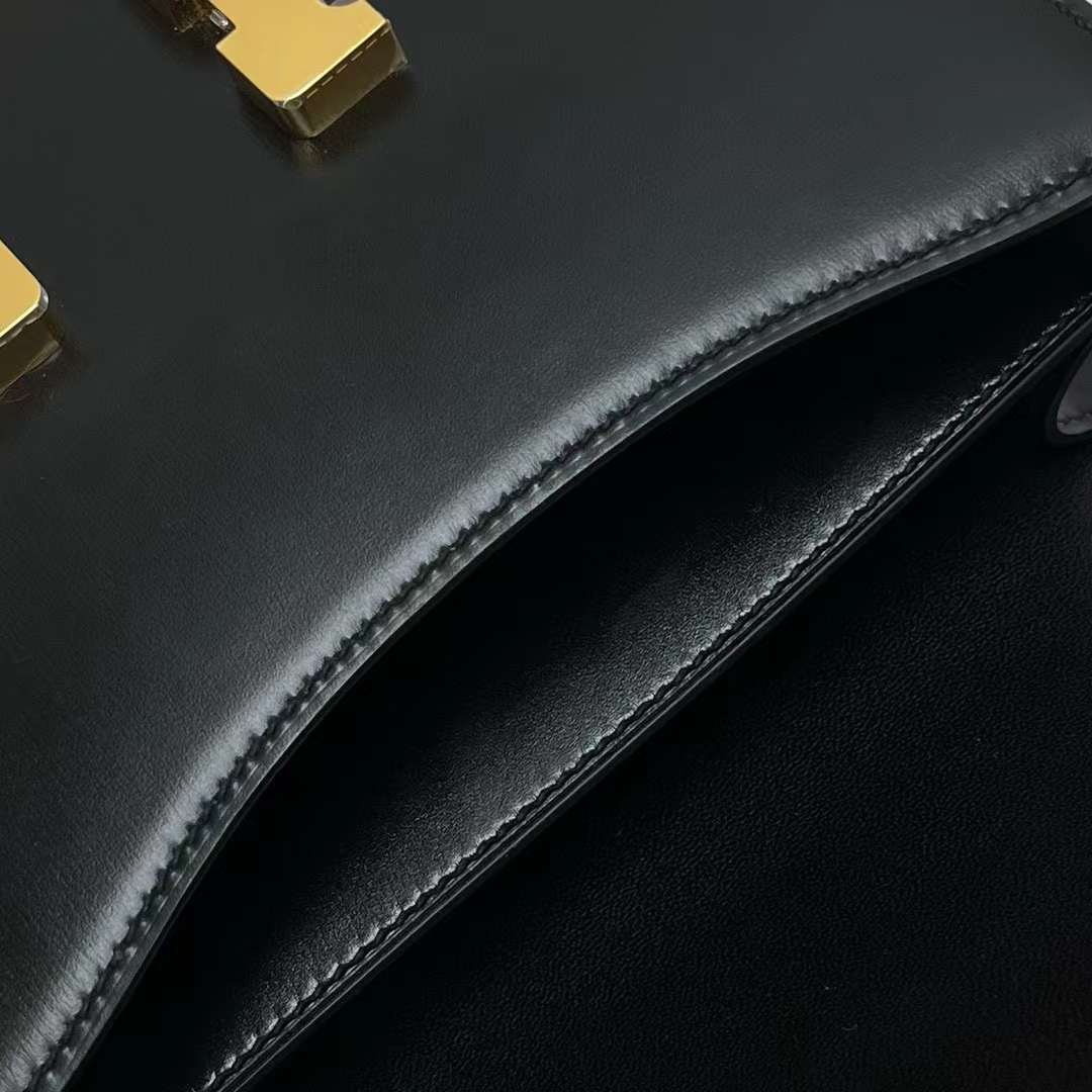 Hermès（爱马仕）Constance 空姐包 Box皮 Ck89 黑色 金扣 19cm 全手工蜡线缝制 Ghw