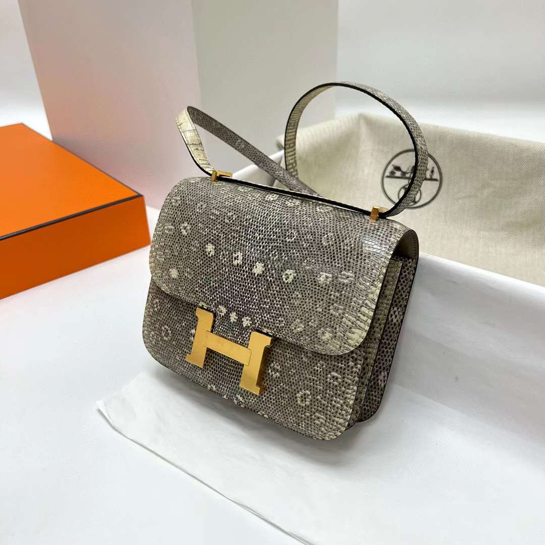 Hermès（爱马仕）Constance 康康 Lizard 进口蜥蜴皮 自然色 金扣 19cm 全手工蜡线缝制 Ghw
