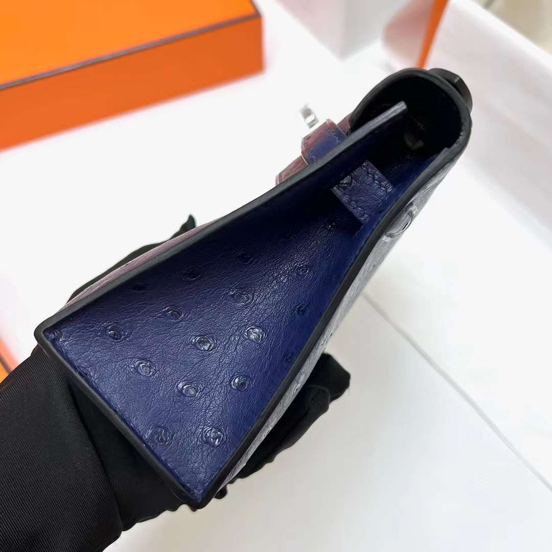 Hermès（爱马仕）Mini Kelly Pochette Ostrich 鸵鸟皮 Ck73 宝石蓝 银扣 22cm 全手工蜡线缝制 Phw