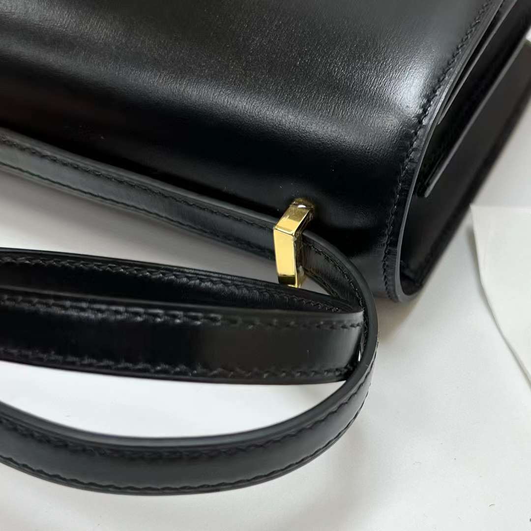 Hermès（爱马仕）Constance 空姐包 Box皮 Ck89 黑色 金扣 19cm 全手工蜡线缝制 Ghw
