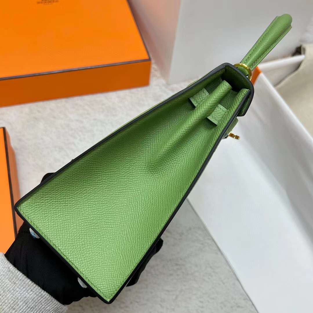 Hermès（爱马仕）Kelly 凯莉包 Epsom I3 牛油果绿 金扣 25cm 全手工蜡线缝制 Ghw