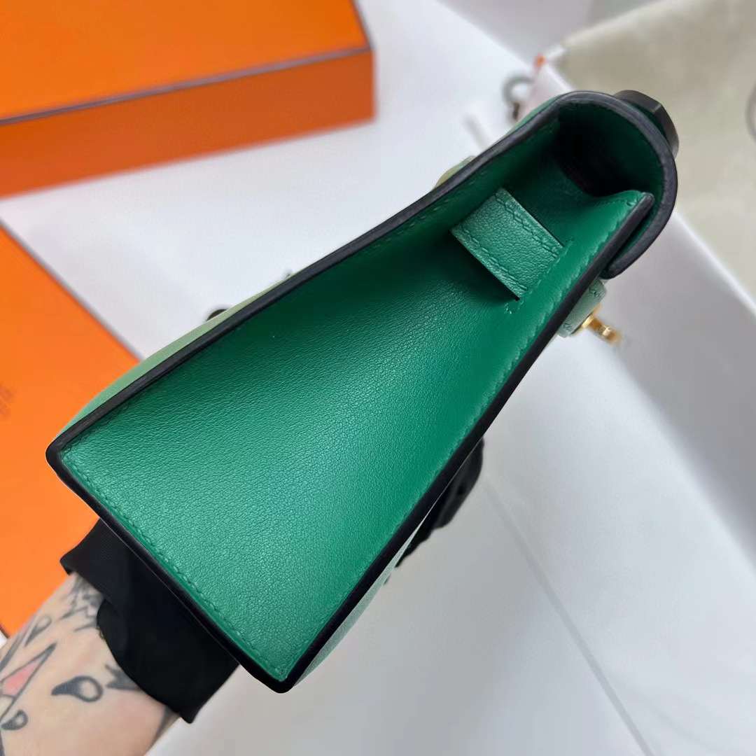 Hermès（爱马仕）Mini Kelly Pochette Swift U4 丝绒绿 金扣 22cm 全手工蜡线缝制 Ghw