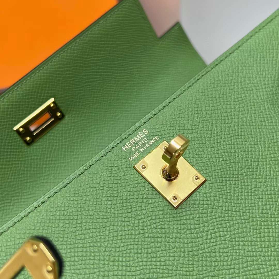 Hermès（爱马仕）Kelly 凯莉包 Epsom I3 牛油果绿 金扣 25cm 全手工蜡线缝制 Ghw