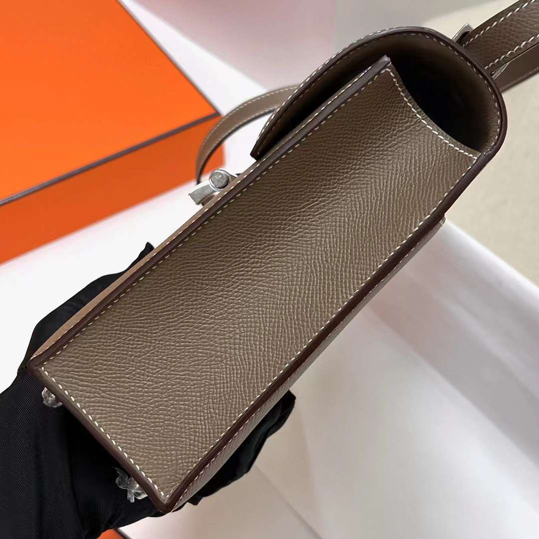 Hermès（爱马仕）Verrou 机枪包 Epsom Ck18 大象灰 银扣 21cm 全手工蜡线缝制 Phw