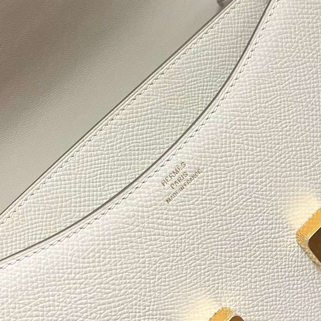 Hermès（爱马仕）Constance 康斯坦斯 19-1 Epsom Ck10 奶昔白 金扣 19cm 全手工蜡线缝制 Ghw