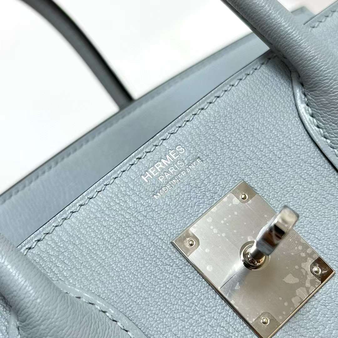 Hermès（爱马仕）Birkin 铂金包 Chevre 山羊皮 8U 冰川蓝 银扣 30cm 全手工蜡线缝制 Phw