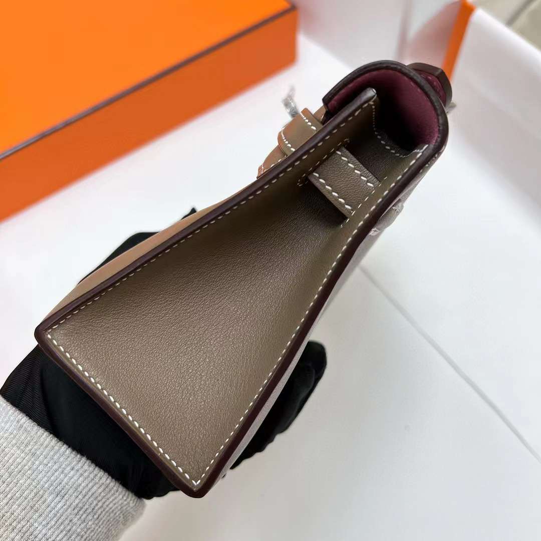 Hermès（爱马仕）Mini Kelly Pochette Swift Ck18 大象灰 内拼 5P 樱花粉 银扣 22cm 全手工蜡线缝制 phw