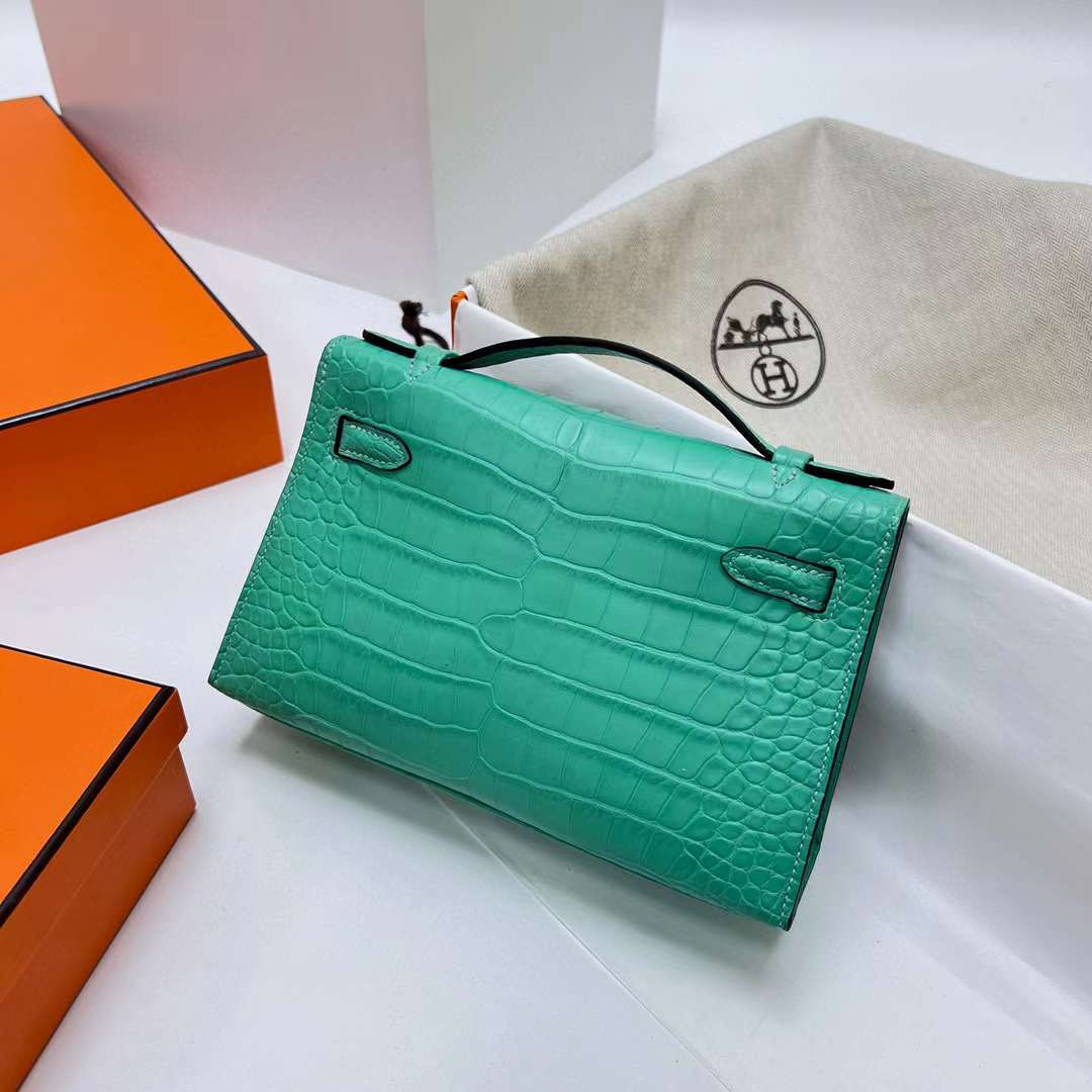 Hermès（爱马仕）Mini Kelly Pochette 雾面美洲鳄鱼 Matte Alligator Crocodile 6W 薄荷绿 银扣 22cm Phw