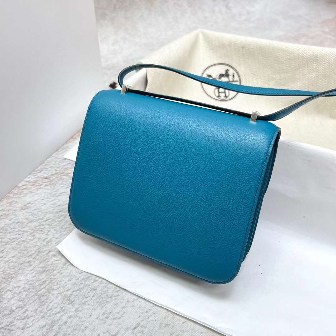 Hermès（爱马仕）Constance 康斯坦斯 Evercolor W0 博斯普鲁斯蓝 银扣 19cm 全手工蜡线缝制 Phw