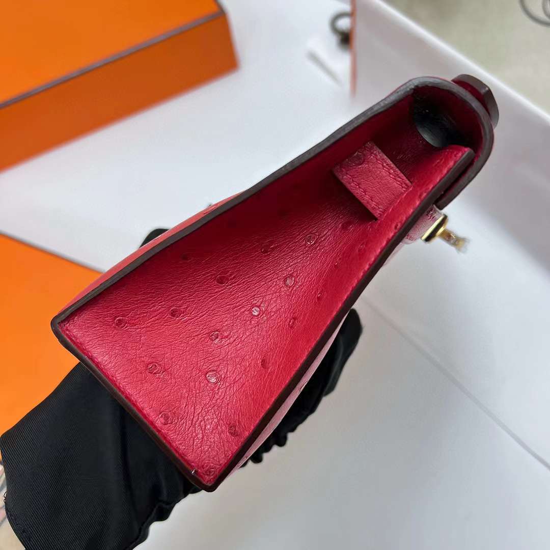 Hermès（爱马仕）Mini Kelly Pochette Ostrich 鸵鸟皮 Ck53 大红色 金扣 22cm 全手工蜡线缝制 Ghw