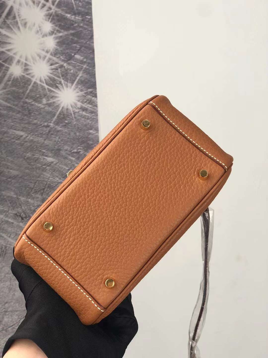 Hermès（爱马仕）Mini Lindy 迷你琳迪包 Clemence 原厂进口大牛皮 Ck37 金棕色 金扣 19cm 全手工蜡线缝制 Ghw
