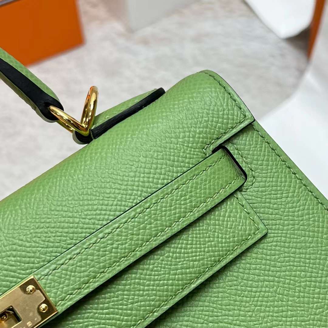 Hermès（爱马仕）Kelly 凯莉包 Epsom I3 牛油果绿 金扣 25cm 全手工蜡线缝制 Ghw