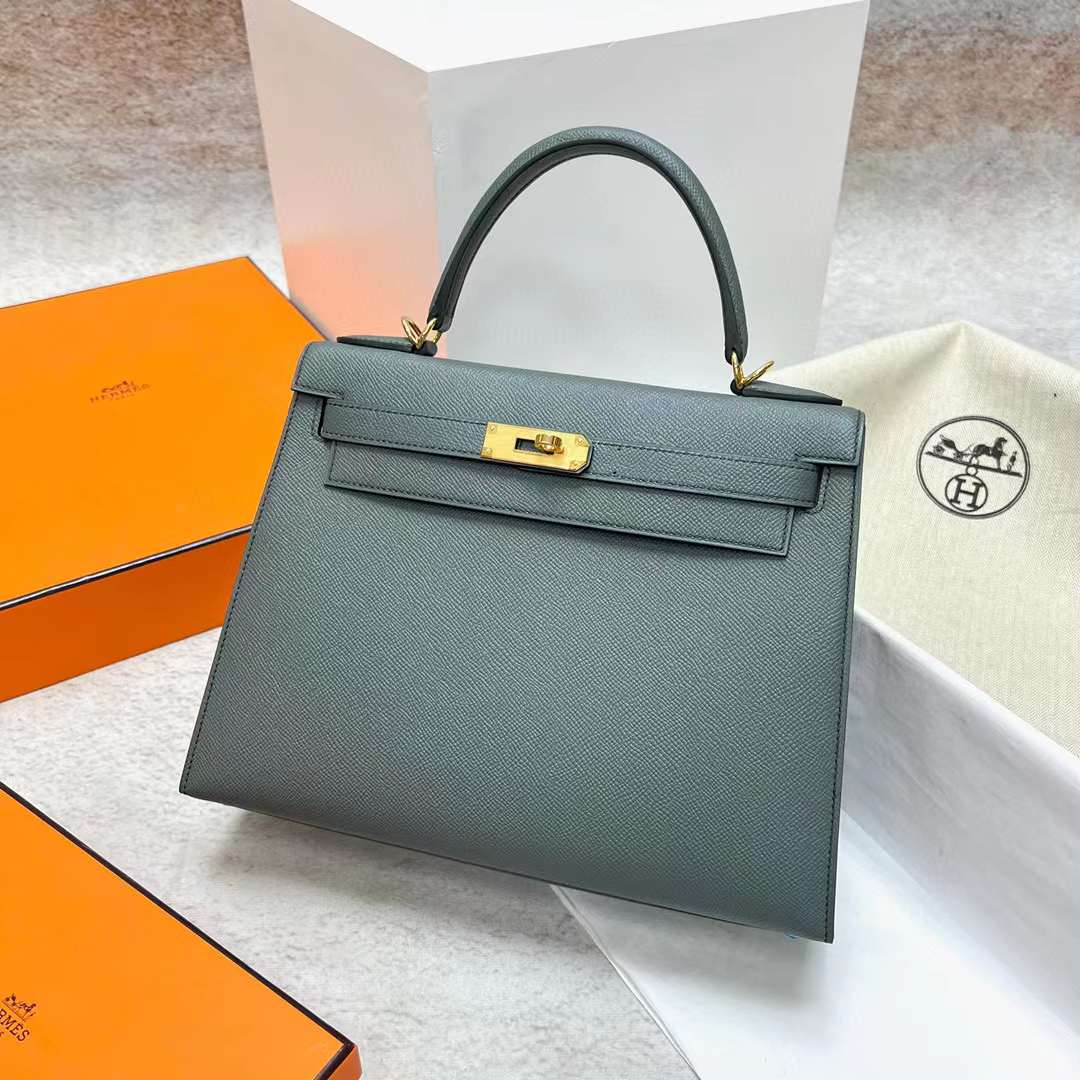 Hermès（爱马仕）Kelly 凯莉包 Epsom Cc63 杏绿色 金扣 28cm 全手工蜡线缝制 Ghw