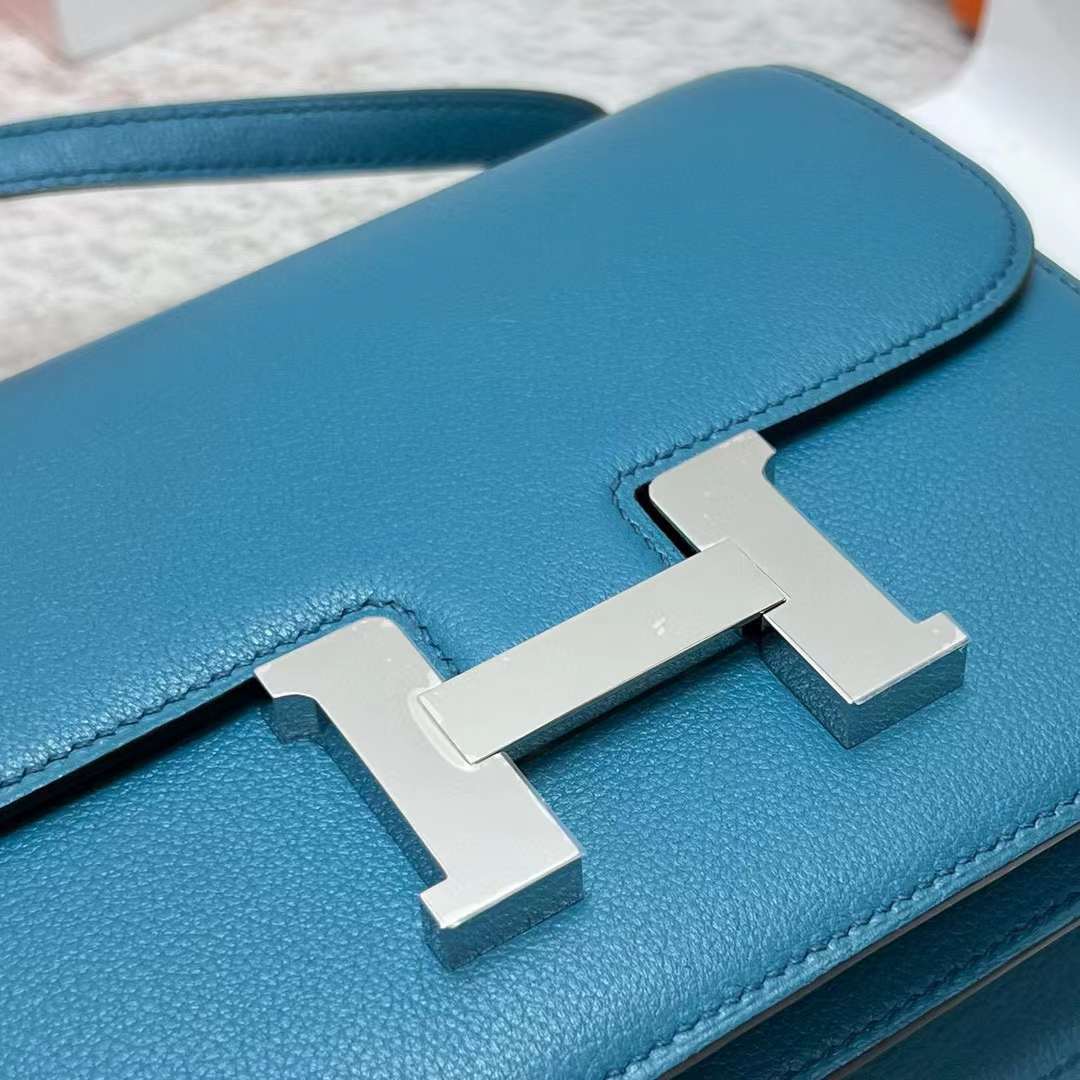Hermès（爱马仕）Constance 康斯坦斯 Evercolor W0 博斯普鲁斯蓝 银扣 19cm 全手工蜡线缝制 Phw