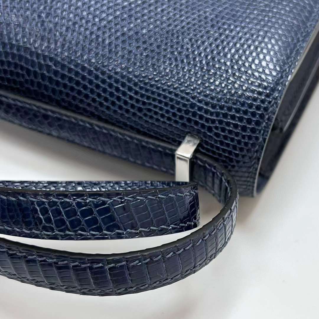 Hermès（爱马仕）Constance 康康 Lizard 进口蜥蜴皮 7L 马耳他蓝 银扣 19cm 全手工蜡线缝制 Phw