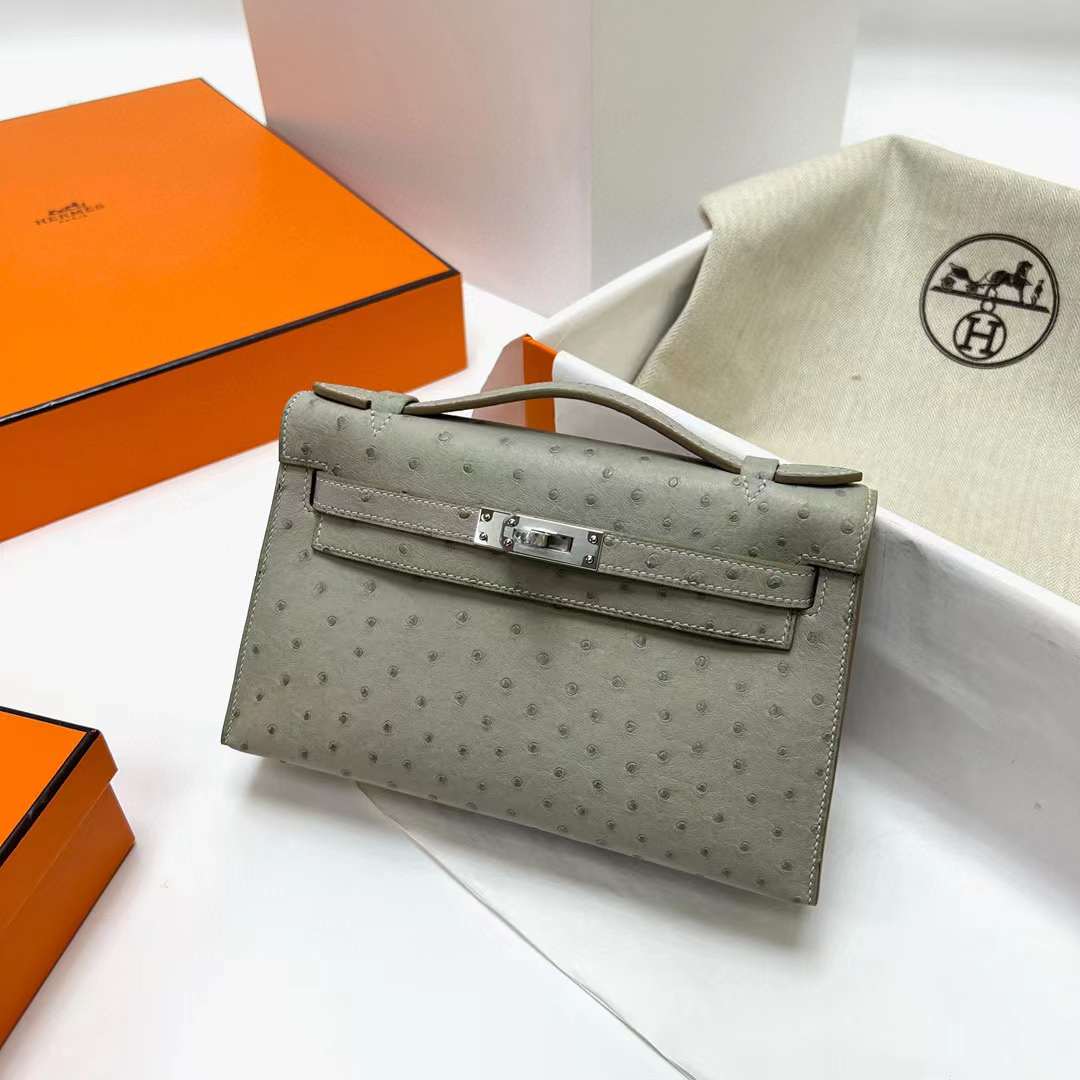 Hermès（爱马仕）Mini Kelly Pochette Ostrich 鸵鸟皮 Ck80 珍珠灰 银扣 22cm 全手工蜡线缝制 Phw