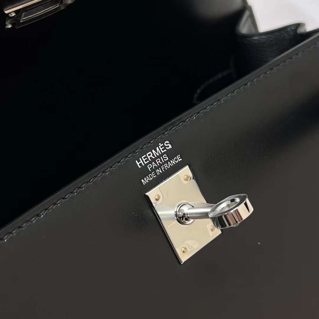 Hermès（爱马仕）Kelly 凯莉包 Box皮 Ck89 黑色 银扣 25cm 全手工蜡线缝制 Phw