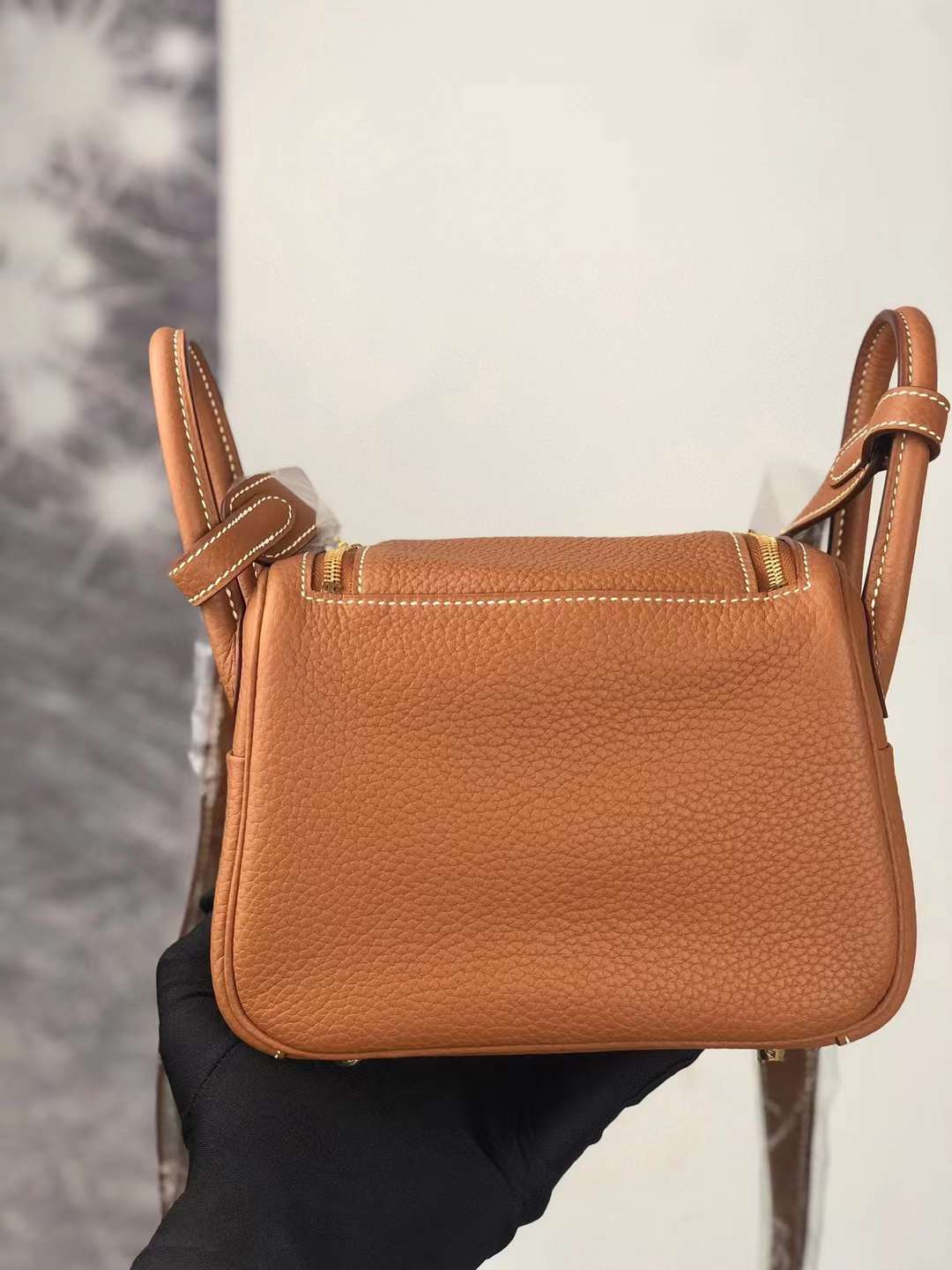 Hermès（爱马仕）Mini Lindy 迷你琳迪包 Clemence 原厂进口大牛皮 Ck37 金棕色 金扣 19cm 全手工蜡线缝制 Ghw