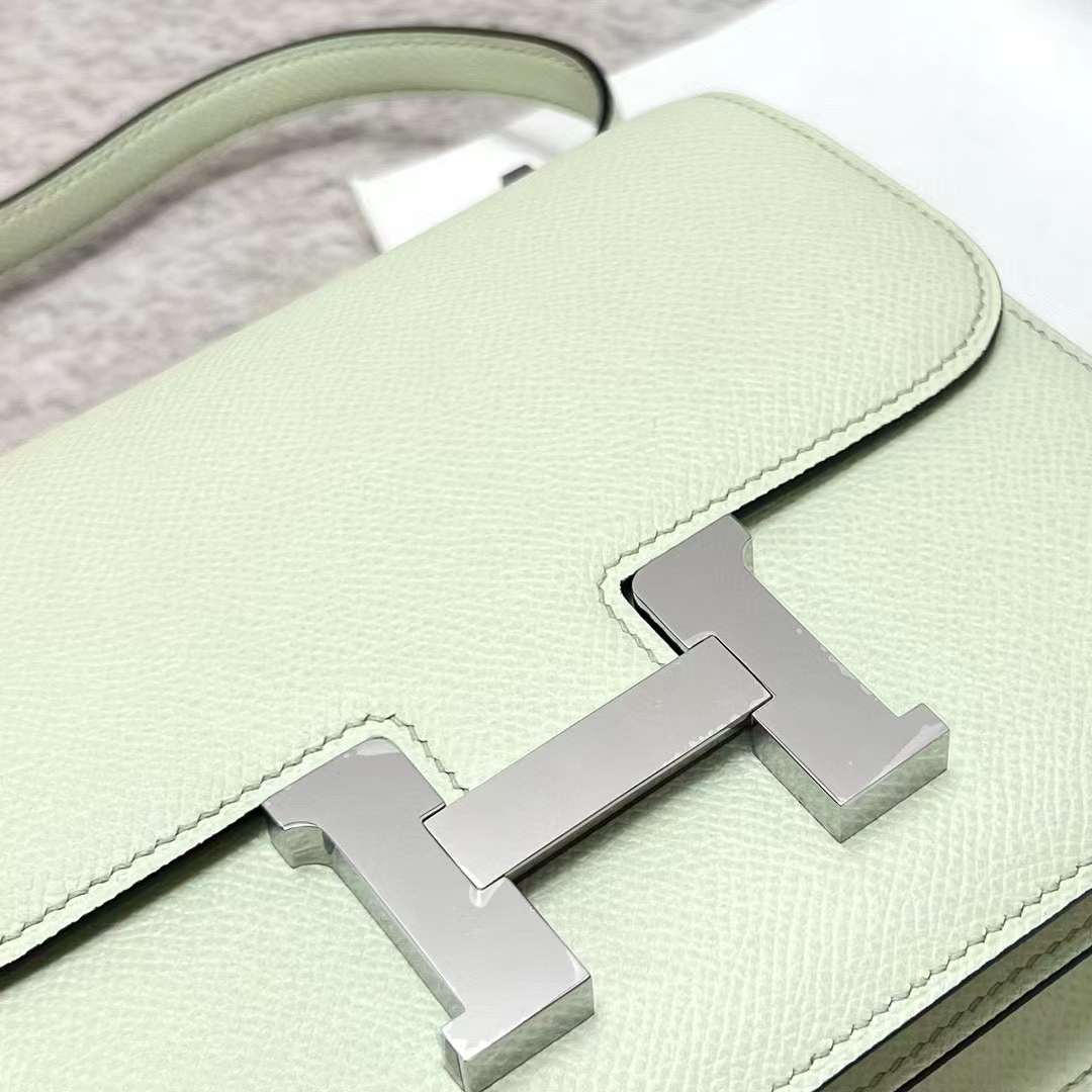 Hermès（爱马仕）Constance 康斯坦斯 19-1 Epsom 0S 气泡绿 银扣 19cm 全手工蜡线缝制 Phw