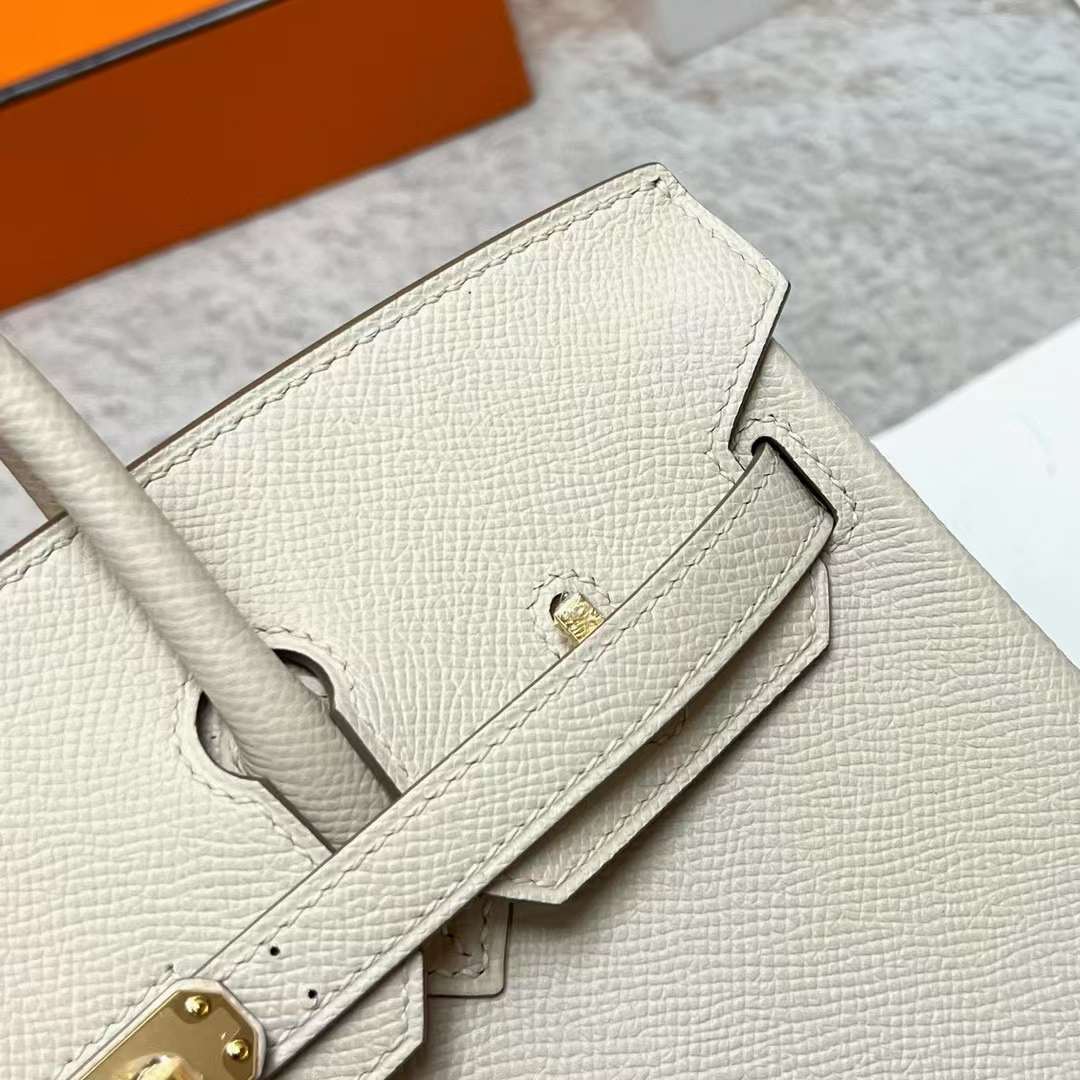 Hermès（爱马仕）Birkin 铂金包 Epsom Ck10 奶昔白 金扣 25cm 全手工蜡线缝制 Ghw