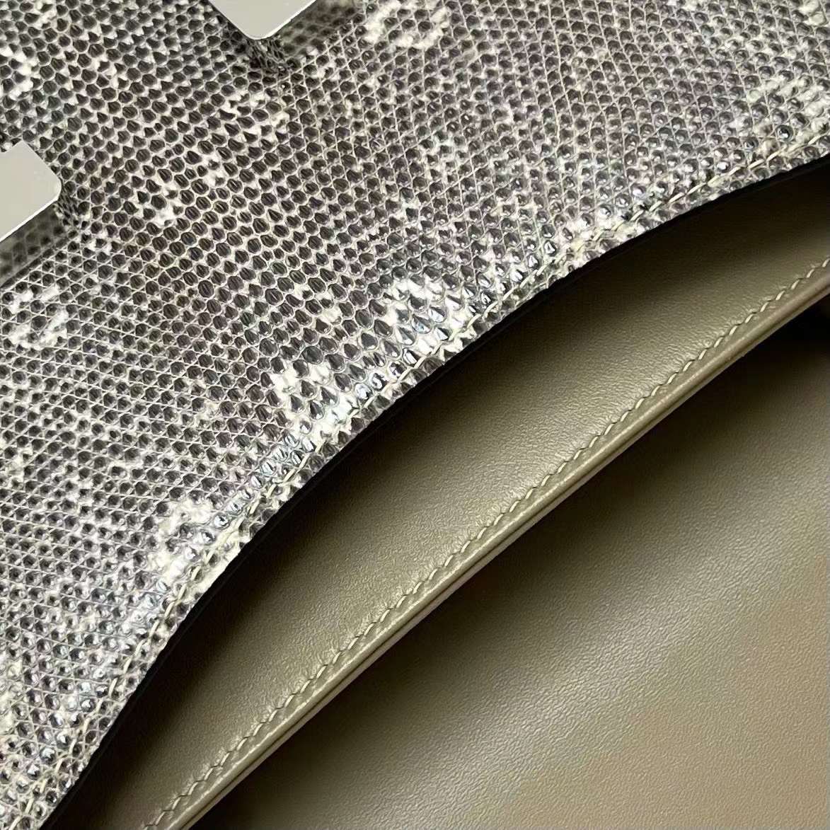 Hermès（爱马仕）Constance 康康 Lizard 进口蜥蜴皮 自然色 银扣 19cm 全手工蜡线缝制 Ghw