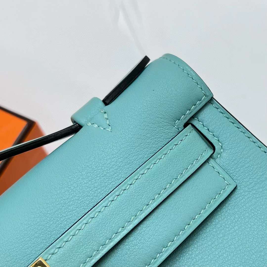 Hermès（爱马仕）Mini Kelly Pochette Swift 3P 马卡龙蓝 金扣 22cm 全手工蜡线缝制 Ghw