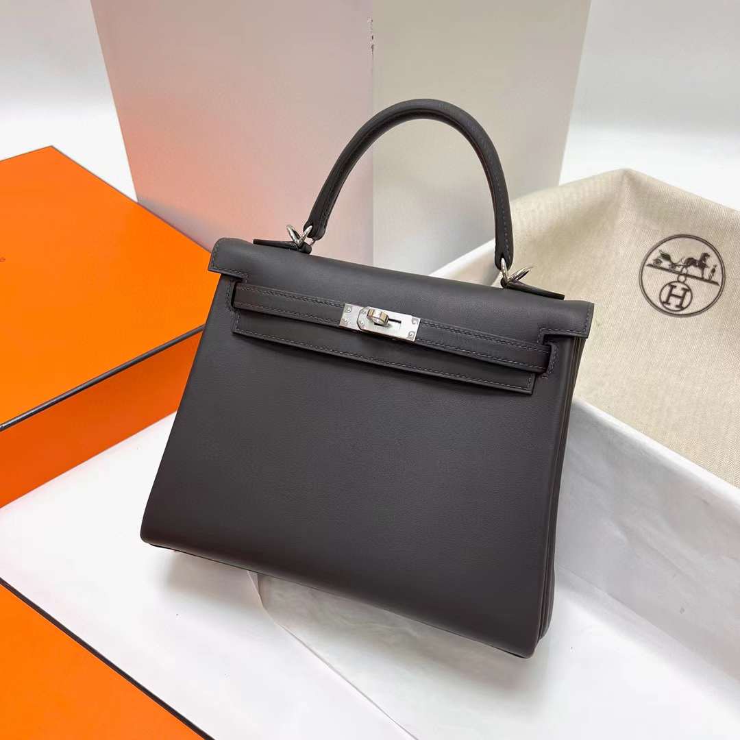 Hermès（爱马仕）Kelly 凯莉包 Swift 8F 锡器灰 银扣 25cm 全手工蜡线缝制 Phw