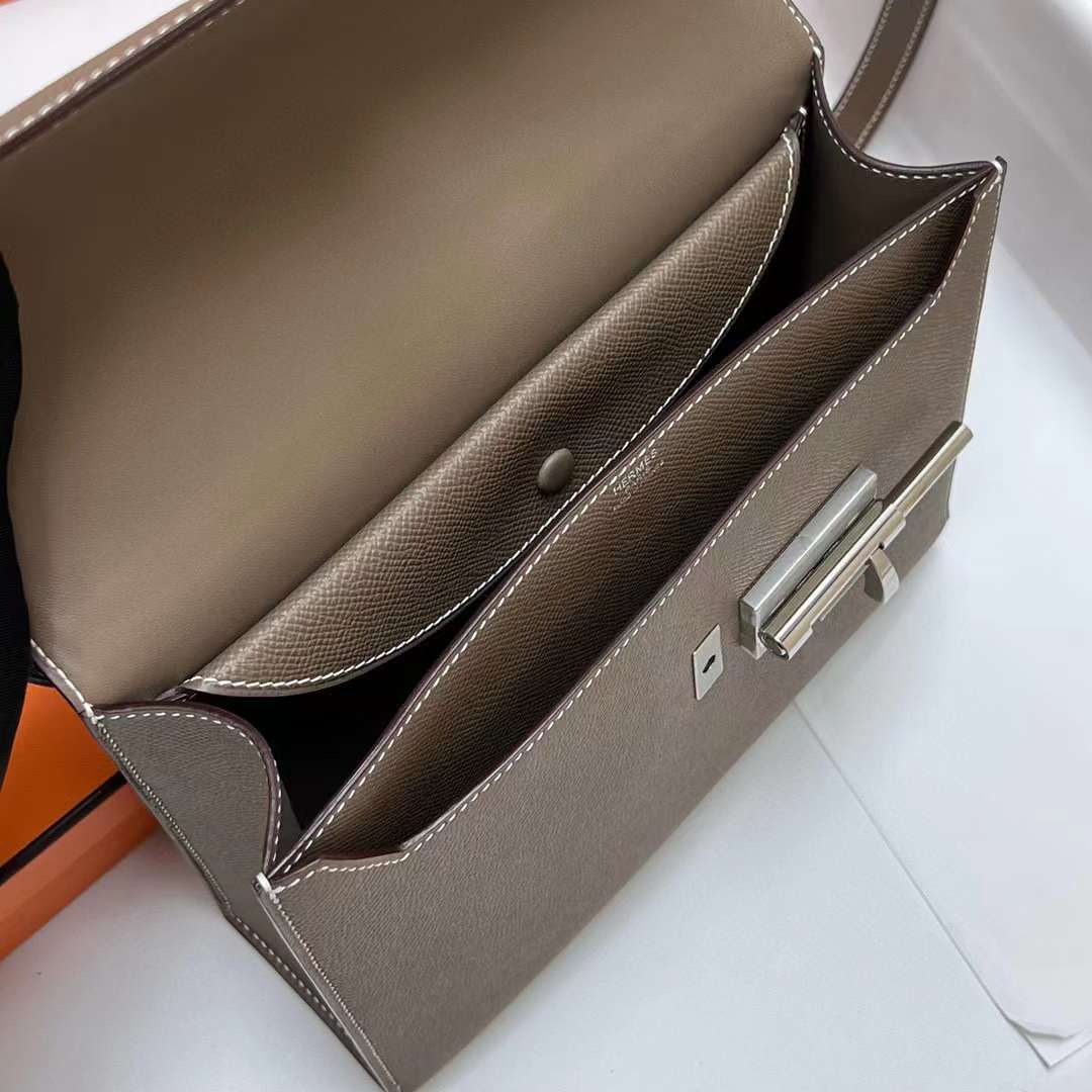 Hermès（爱马仕）Verrou 机枪包 Epsom Ck18 大象灰 银扣 21cm 全手工蜡线缝制 Phw