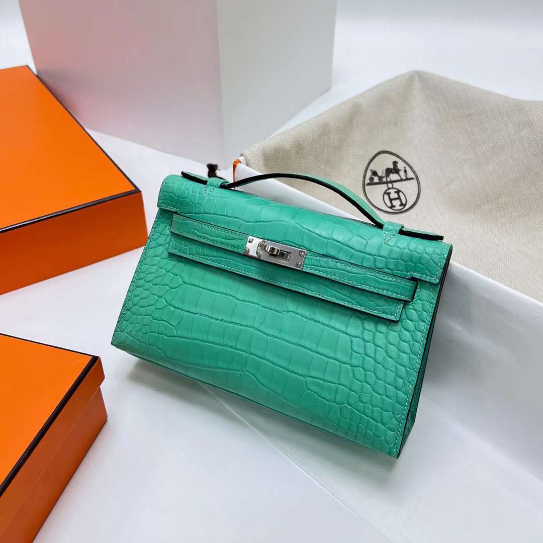 Hermès（爱马仕）Mini Kelly Pochette 雾面美洲鳄鱼 Matte Alligator Crocodile 6W 薄荷绿 银扣 22cm Phw