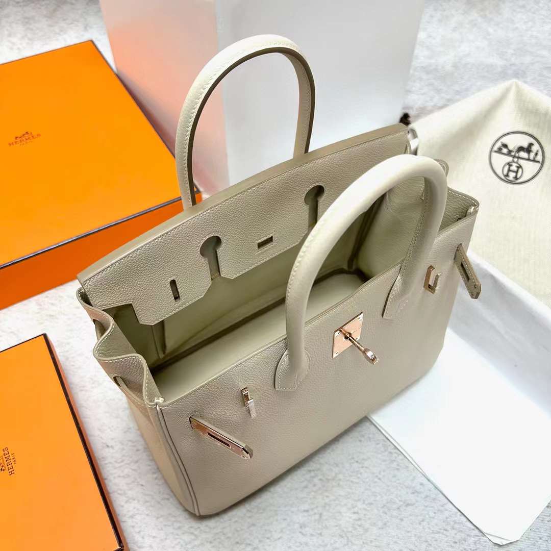 Hermès（爱马仕）Birkin 铂金包 Togo 御用原厂进口小牛皮 Ck10 奶昔白 玫瑰金扣 30cm 全手工蜡线缝制 Rghw