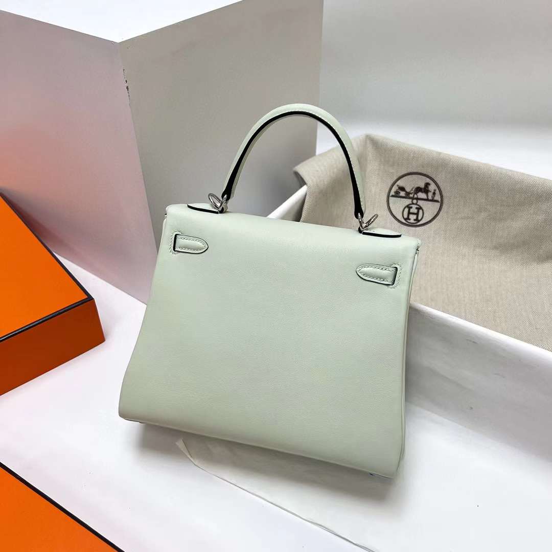 Hermès（爱马仕）Kelly 凯莉包 Swift 0S  银扣 25cm 全手工蜡线缝制 Phw
