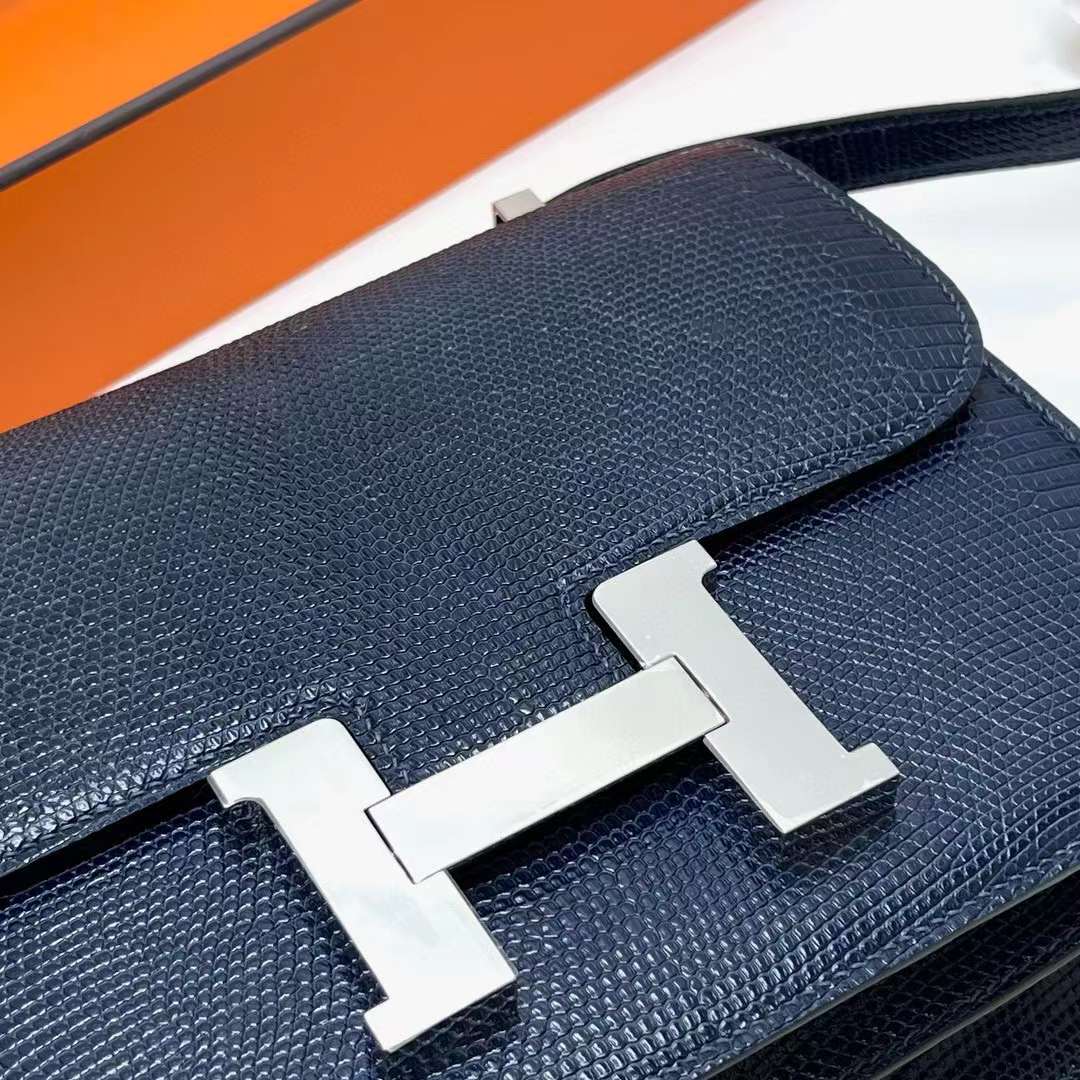 Hermès（爱马仕）Constance 康康 Lizard 进口蜥蜴皮 7L 马耳他蓝 银扣 24cm 全手工蜡线缝制 Phw