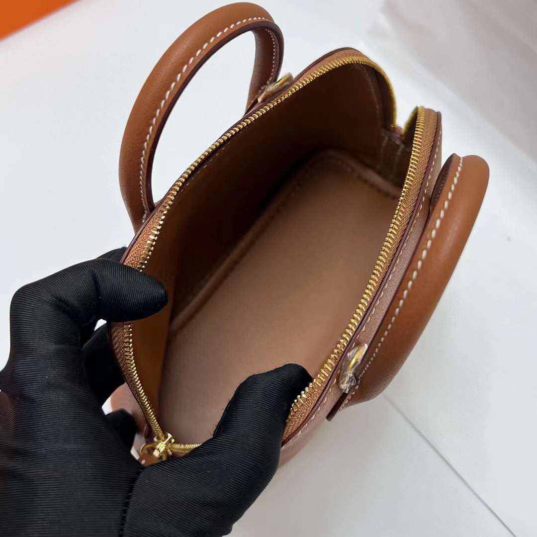 Hermès（爱马仕）Mini Bolide 迷你保龄球包 Chevre 进口山羊皮 Ck80 珍珠灰 金扣 19cm 全手工蜡线缝制 Ghw