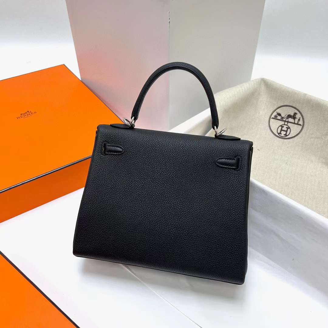 Hermès（爱马仕）Kelly 凯莉包 Togo皮 Ck89 黑色 银扣 25cm 全手工蜡线缝制 Phw