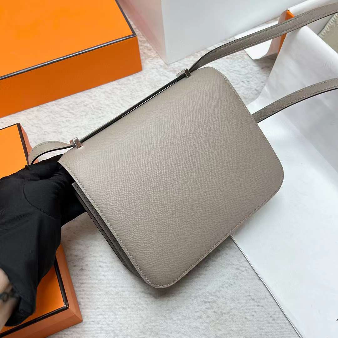Hermès（爱马仕）Constance 康斯坦斯 Epsom M8 沥青灰 银扣 19cm 全手工蜡线缝制 Phw