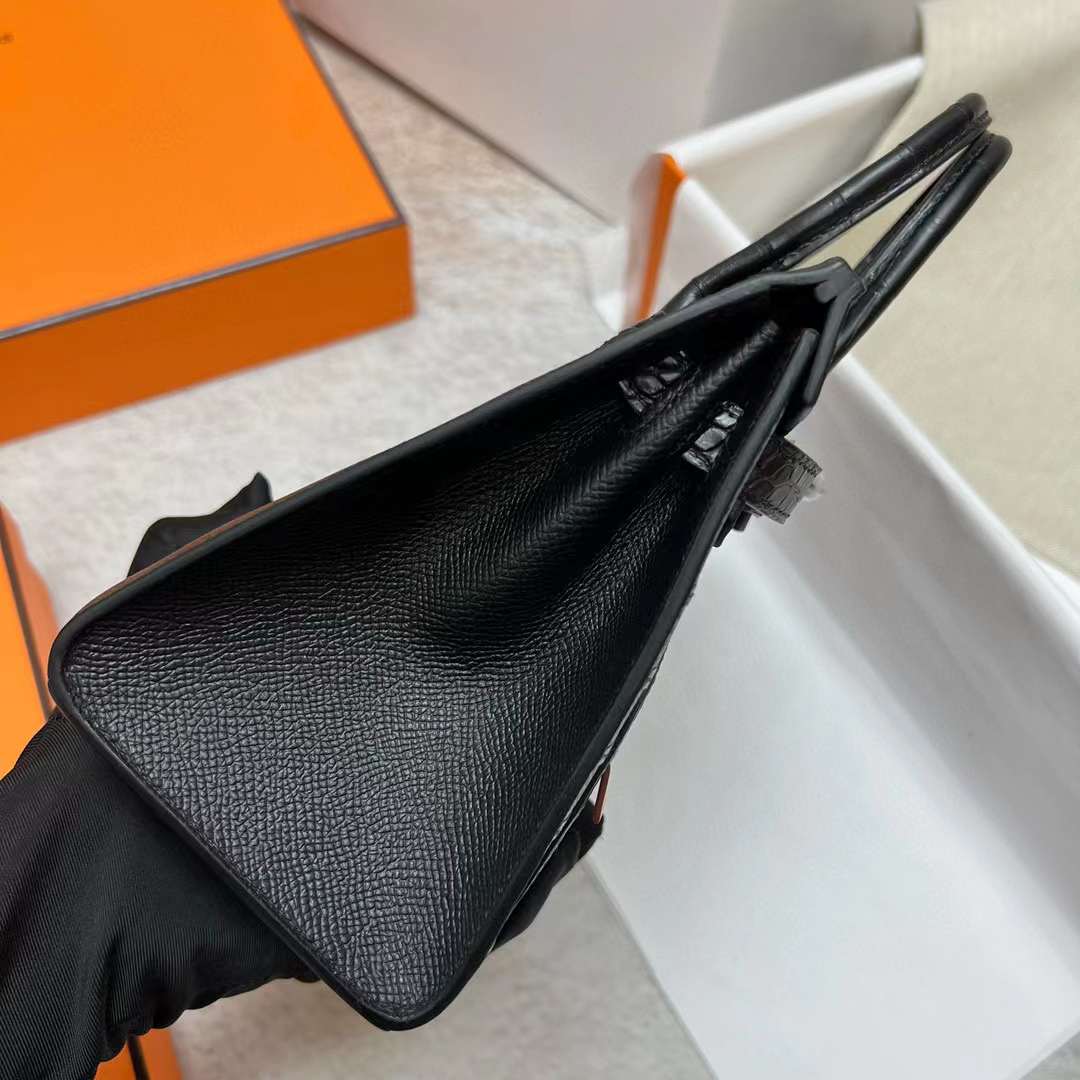 Hermès（爱马仕）Birkin 铂金包 限量版 小房子 So Black 黑色 黑扣 20cm 全手工蜡线缝制