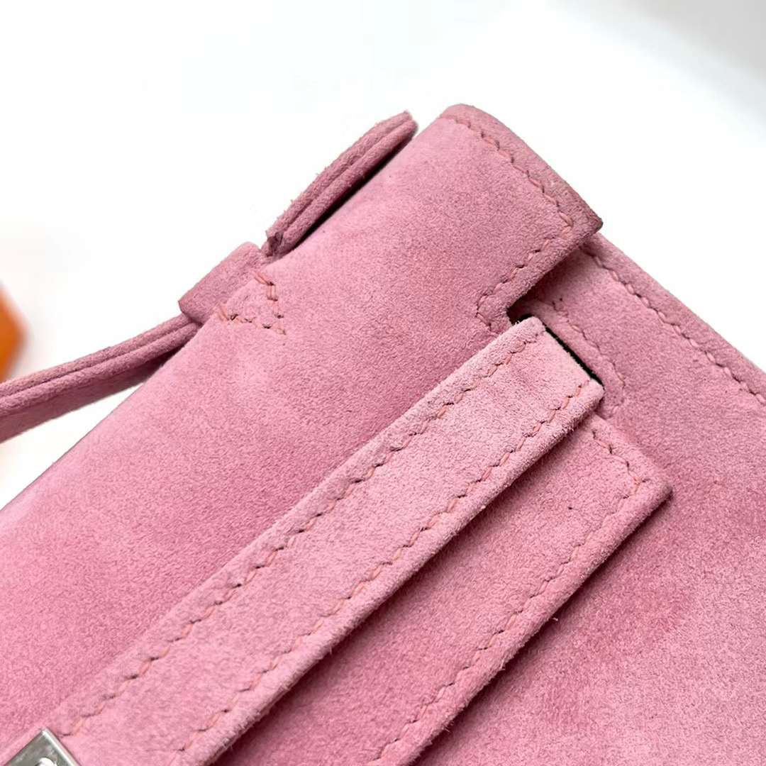 Hermès（爱马仕）Mini Kelly Pochette Suede 进口麂皮 玫瑰粉 银扣 22cm 全手工蜡线缝制 Phw