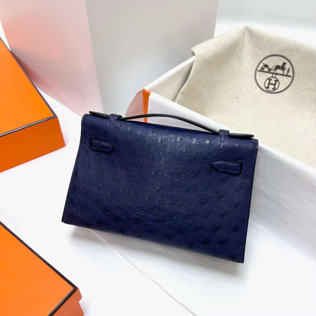 Hermès（爱马仕）Mini Kelly Pochette Ostrich 鸵鸟皮 Ck73 宝石蓝 银扣 22cm 全手工蜡线缝制 Phw