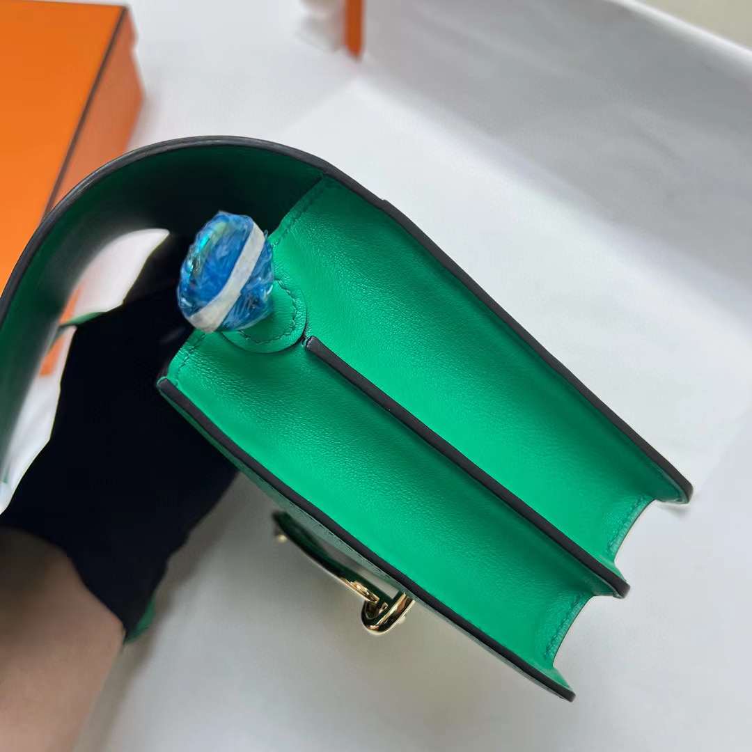 Hermès（爱马仕）Roulis 猪鼻子 Evercolor 6W 薄荷绿 浅金扣 18cm 全手工蜡线缝制