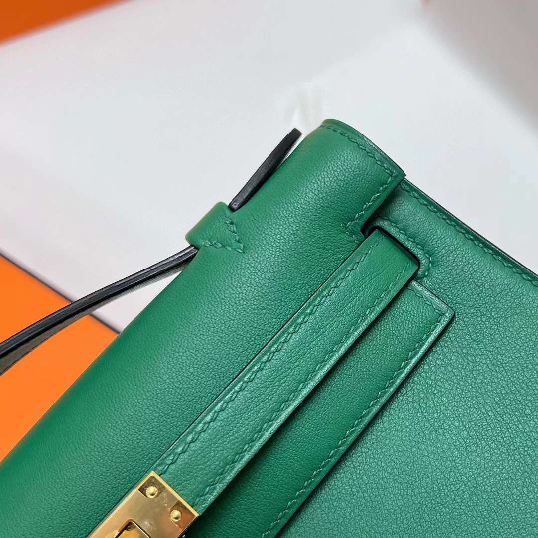 Hermès（爱马仕）Mini Kelly Pochette Swift U4 丝绒绿 金扣 22cm 全手工蜡线缝制 Ghw