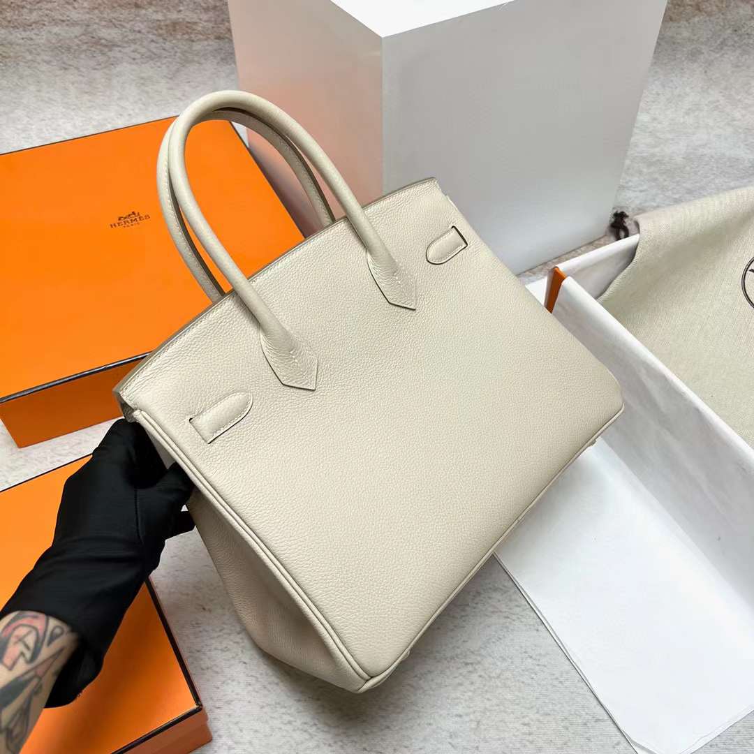 Hermès（爱马仕）Birkin 铂金包 Togo 御用原厂进口小牛皮 Ck10 奶昔白 玫瑰金扣 30cm 全手工蜡线缝制 Rghw