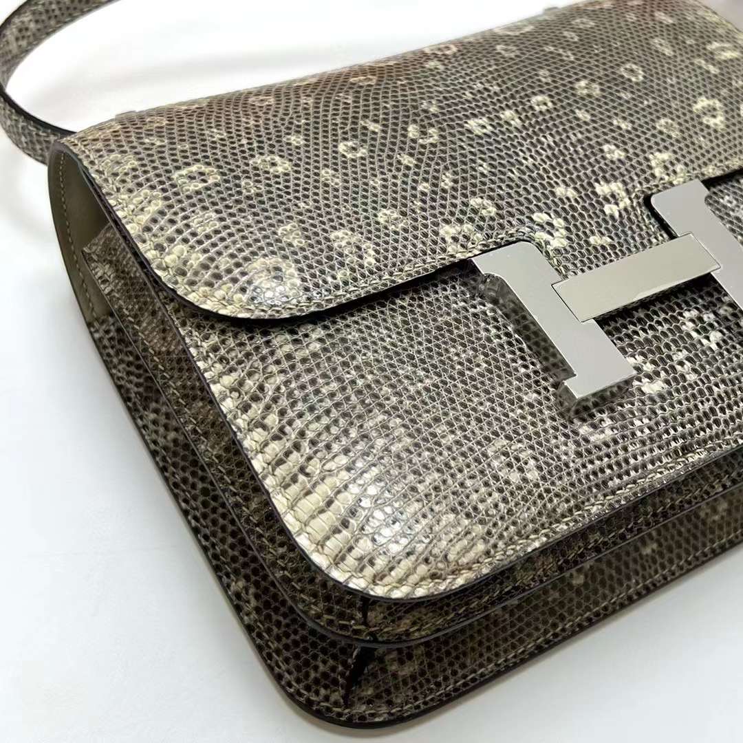Hermès（爱马仕）Constance 康康 Lizard 进口蜥蜴皮 自然色 银扣 19cm 全手工蜡线缝制 Ghw